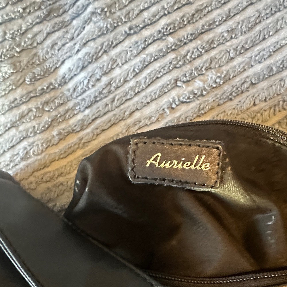 Aurielle Black Leather Shoulder Bag - Picture 2 of 8